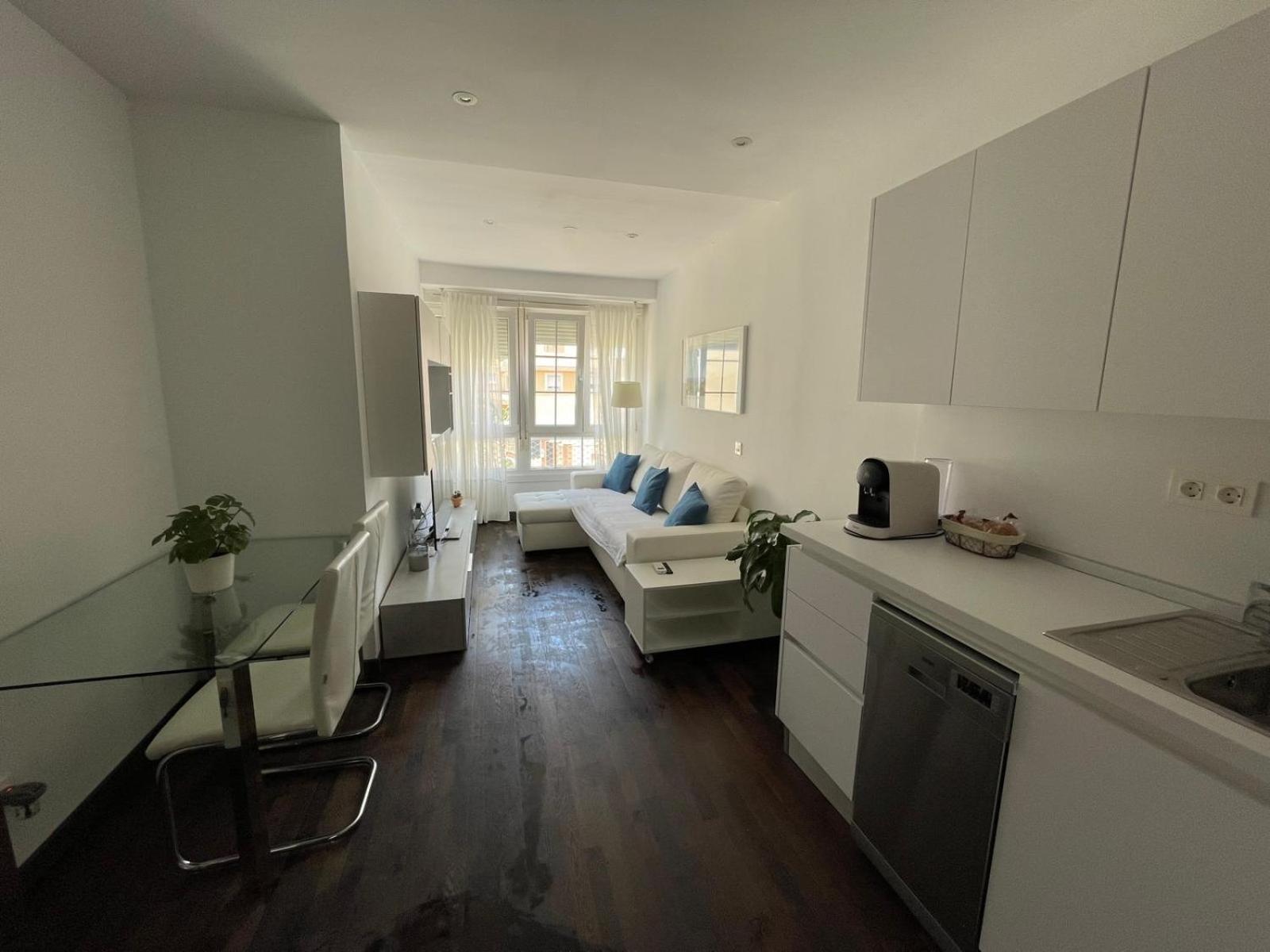 Apartamento 4 Home Suites Almería Buitenkant foto